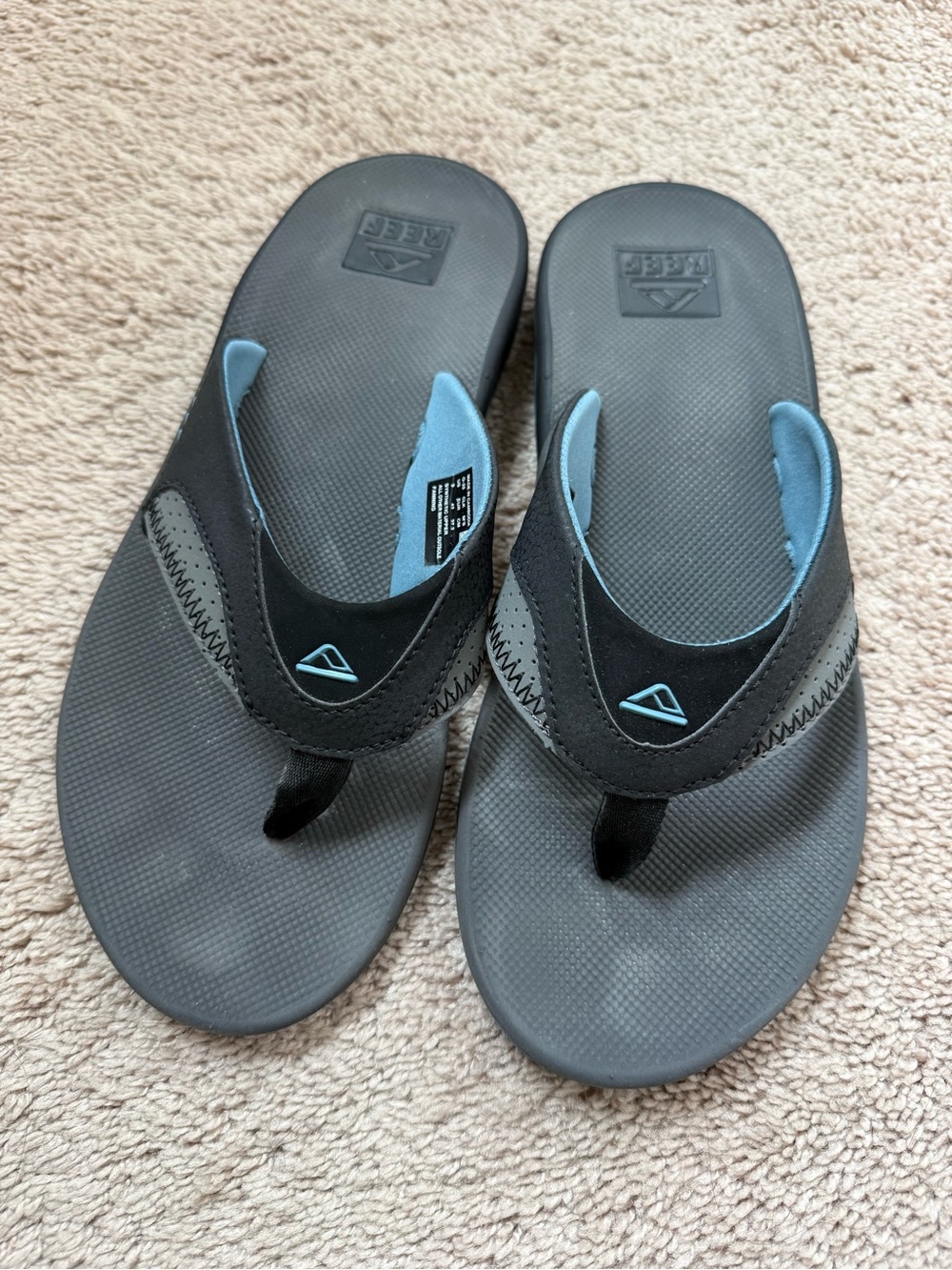 Reef Fanning Flip Flops - Men’s size 9
